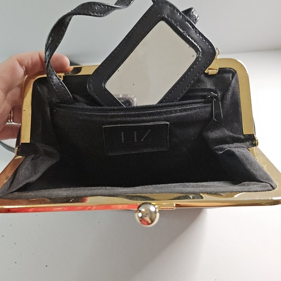 Vintage Liz Claiborne Navy with Gold snap purse. Adjustable 42" strap. EUC. - Picture 4 of 8